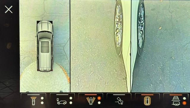 Used 2024 GMC Yukon Denali Ultimate image 41