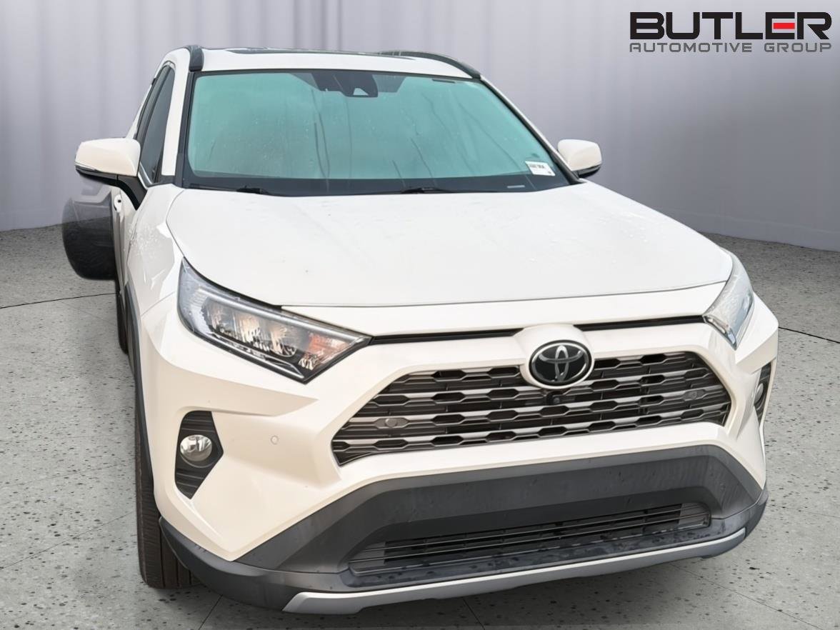 Certified 2020 Toyota RAV4 Limited FWD image 5