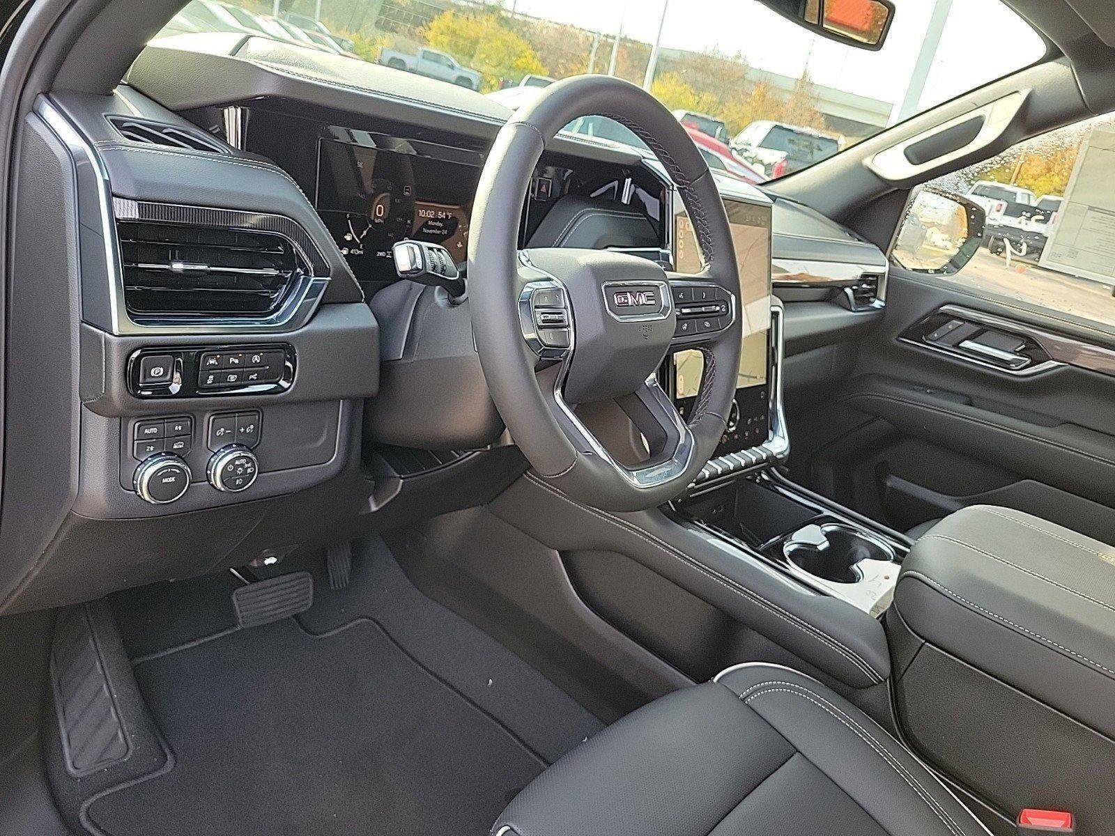 New 2026 GMC Yukon XL Elevation image 18