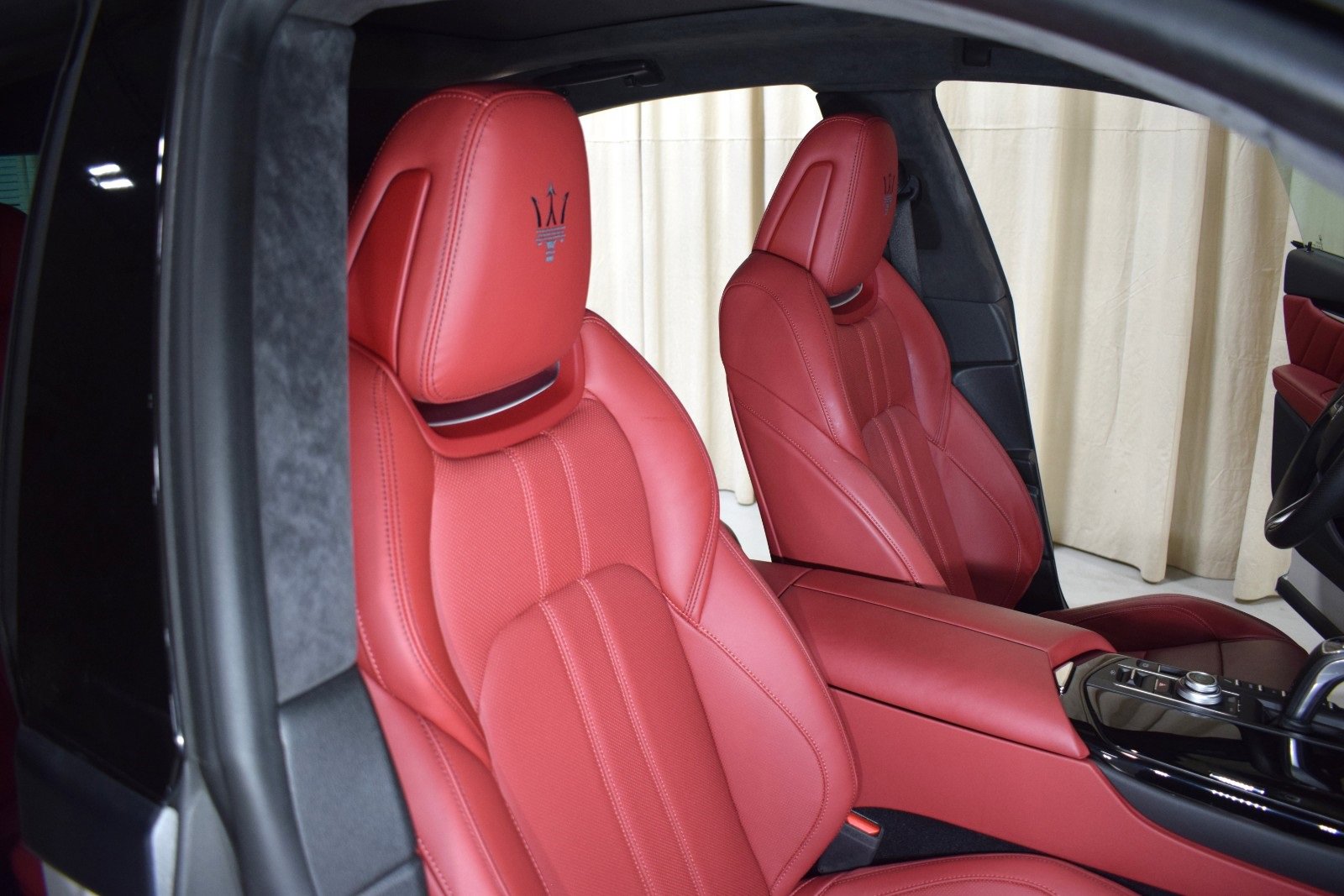 Certified 2022 Maserati Levante Modena image 23
