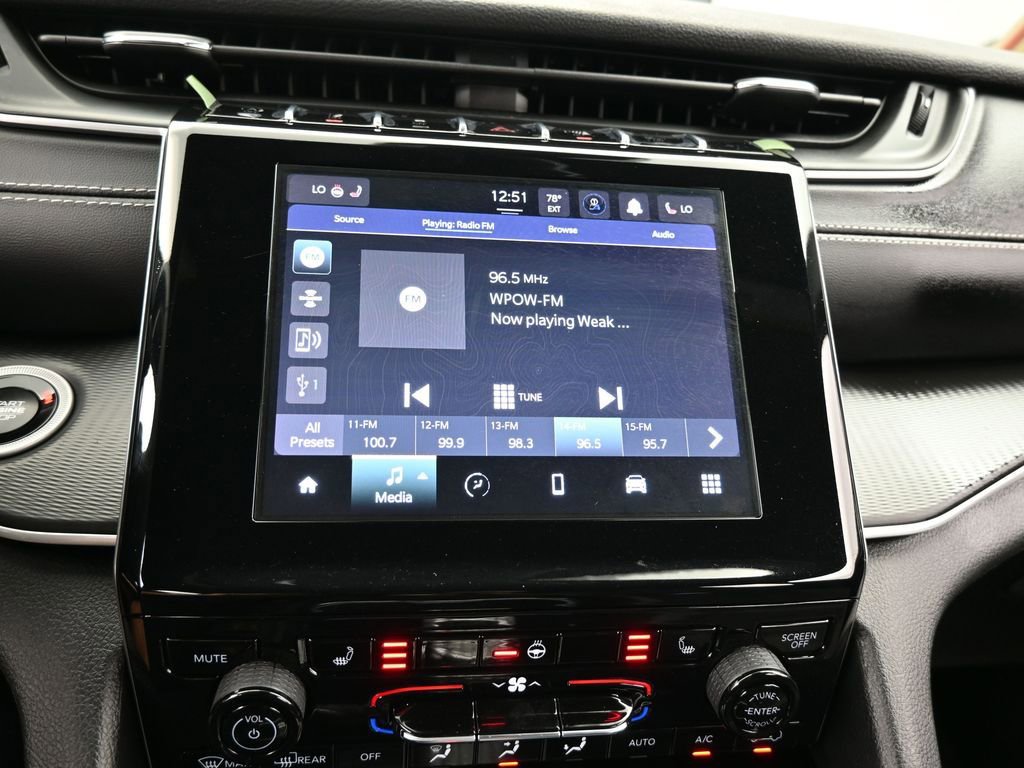 Used 2024 Jeep Grand Cherokee L Laredo w/ Luxury Tech Group I image 24