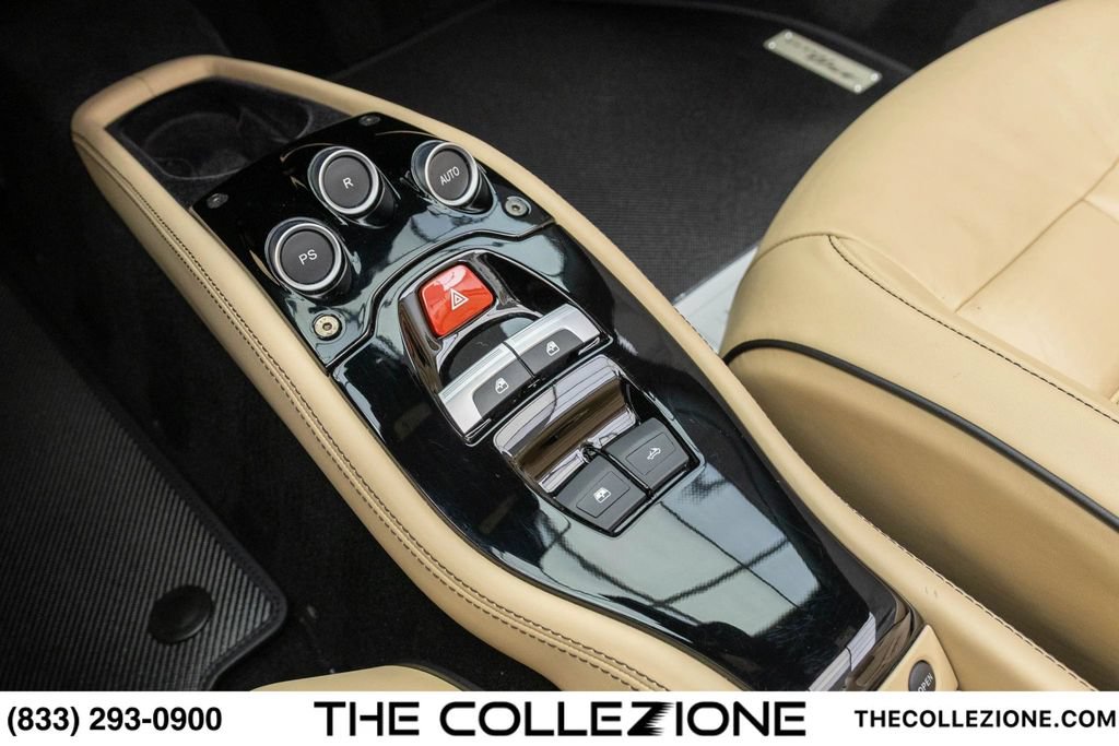 Used 2015 Ferrari 458 Spider RWD image 77