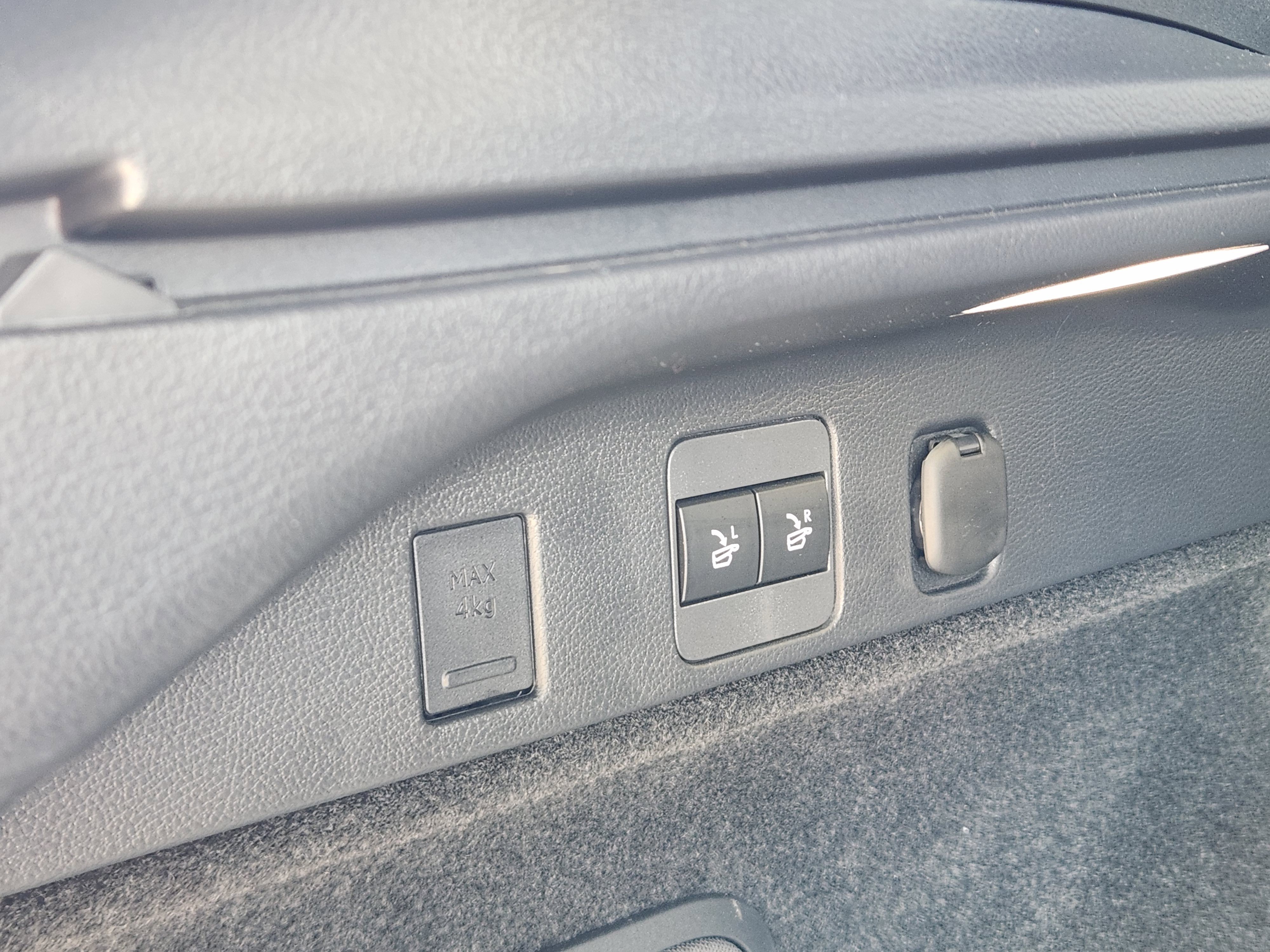 Used 2023 Lexus RX 350 Premium w/ Cold Area Package image 39