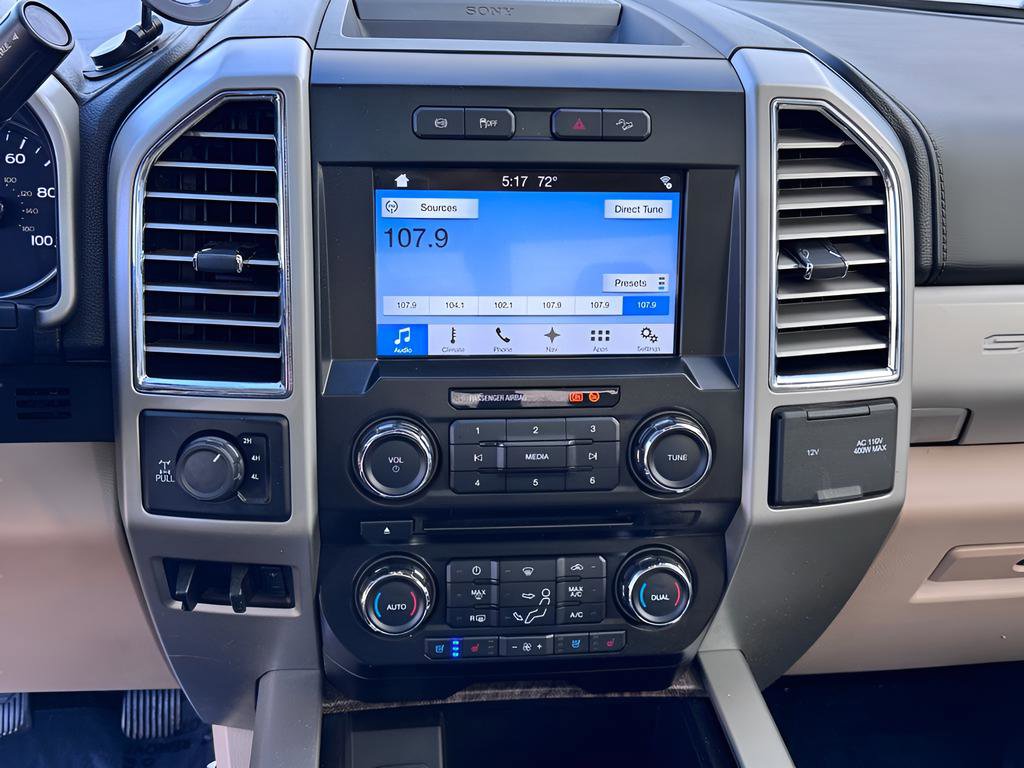 Used 2017 Ford F250 Lariat w/ Chrome Package image 27