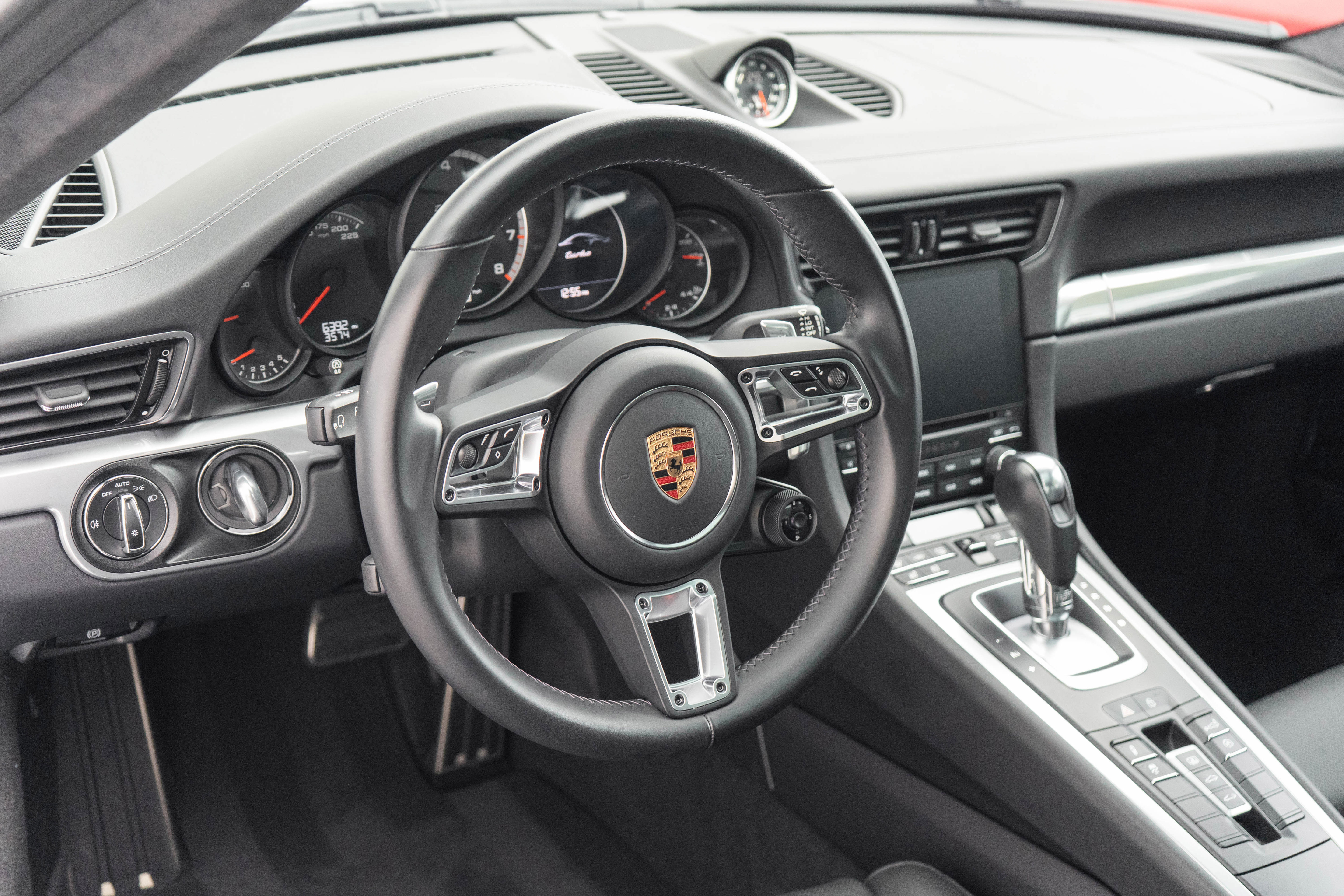 Used 2019 Porsche 911 Turbo AWD/4WD image 12