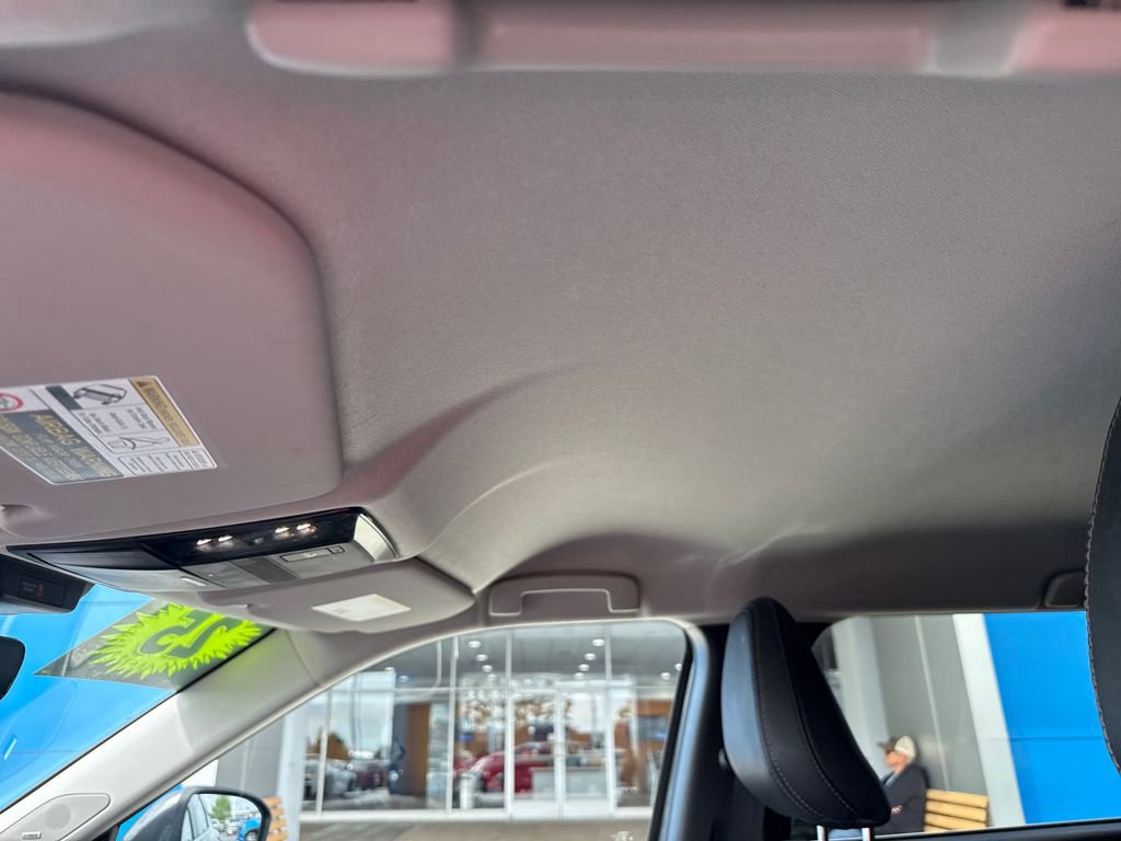 Used 2025 Mitsubishi Outlander SE image 23