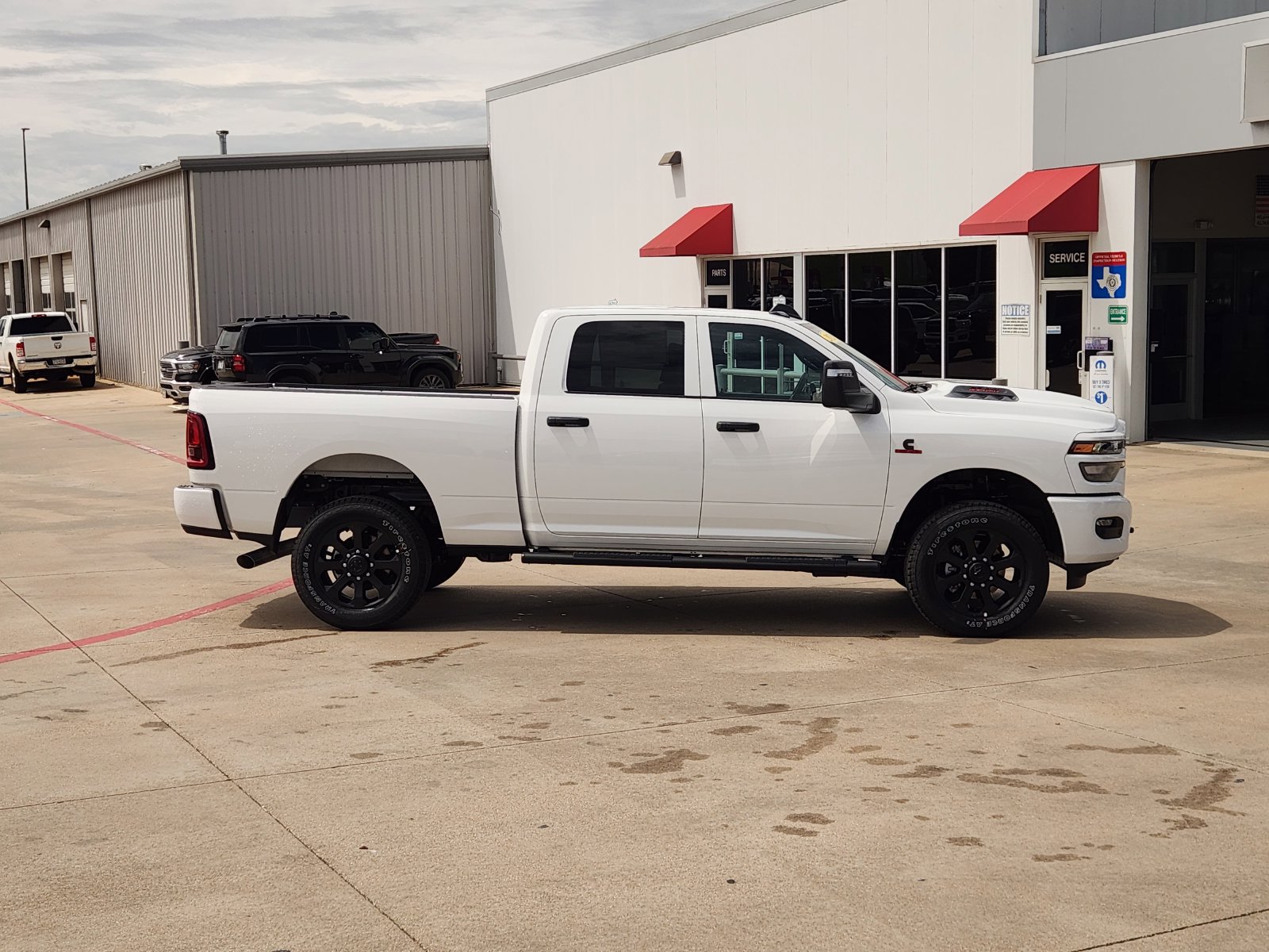 New 2026 RAM 2500 Tradesman AWD/4WD image 7