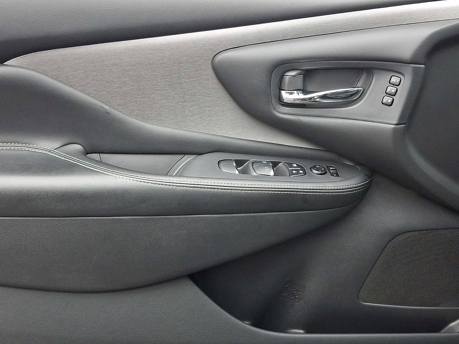 Used 2020 Nissan Murano SL image 13