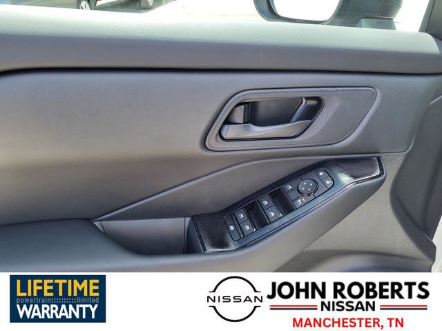 New 2025 Nissan Rogue S image 19