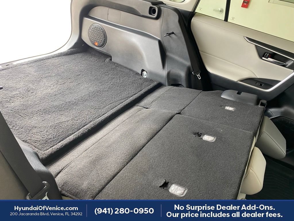 Used 2021 Toyota RAV4 XLE Premium FWD image 27