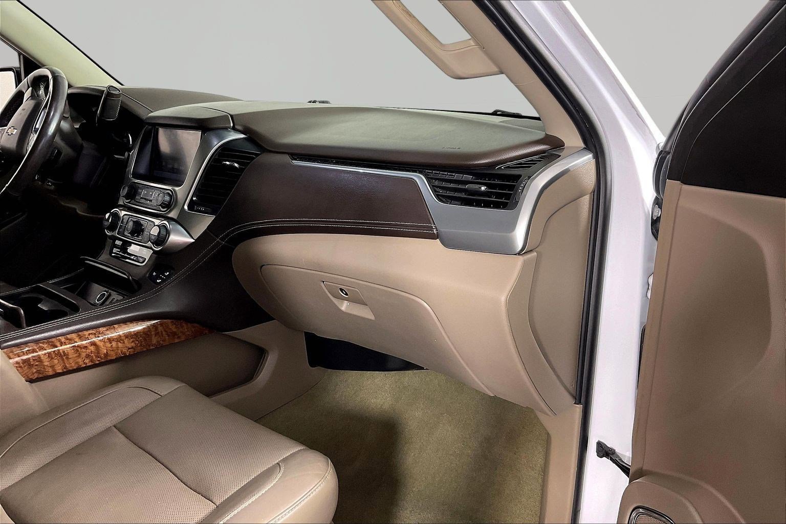 Used 2019 Chevrolet Tahoe Premier AWD/4WD image 27