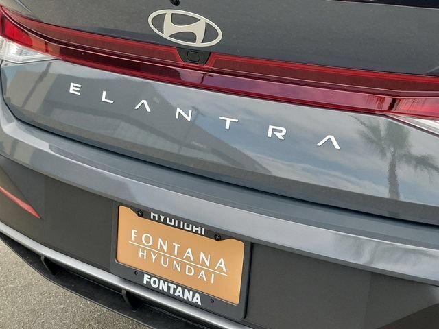 New 2026 Hyundai Elantra SEL Sport FWD image 27