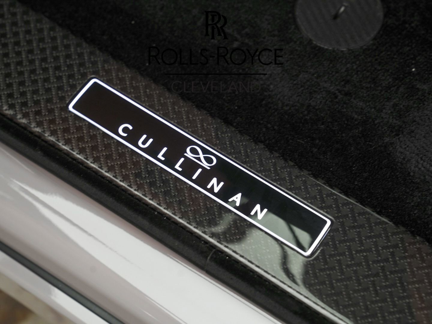 New 2026 Rolls-Royce Cullinan Black Badge image 24