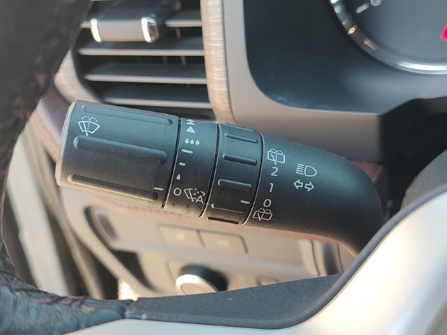 Used 2024 Ford Expedition Limited RWD image 22