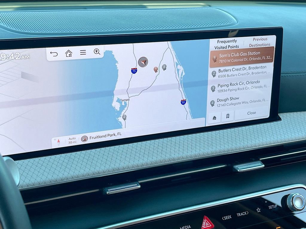 Used 2025 Genesis GV80 3.5T Prestige image 13