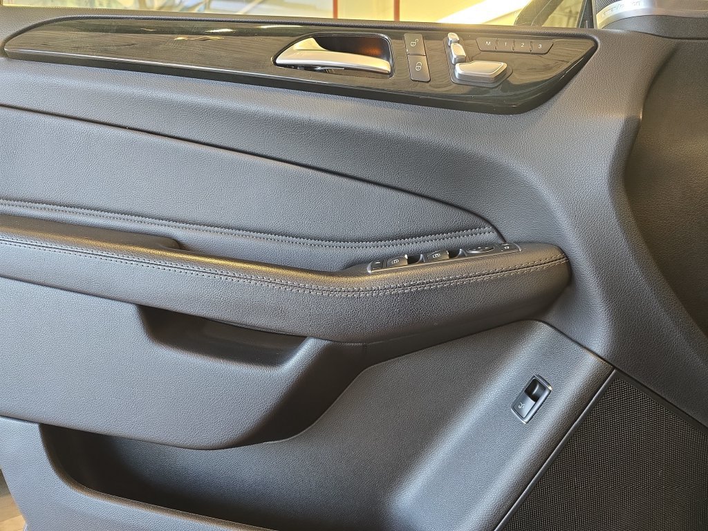 Used 2017 Mercedes-Benz GLE 350 image 30