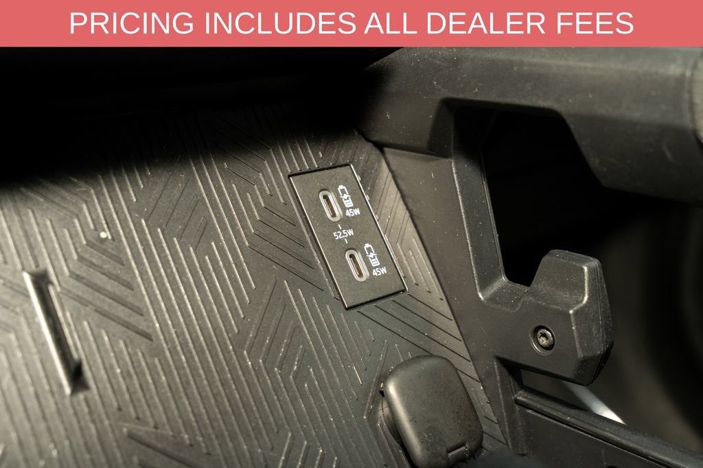 Certified 2025 Toyota Tacoma TRD Off-Road AWD/4WD image 13