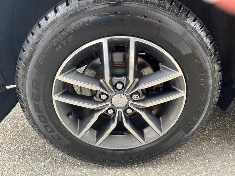 Used 2018 Jeep Grand Cherokee Limited image 8