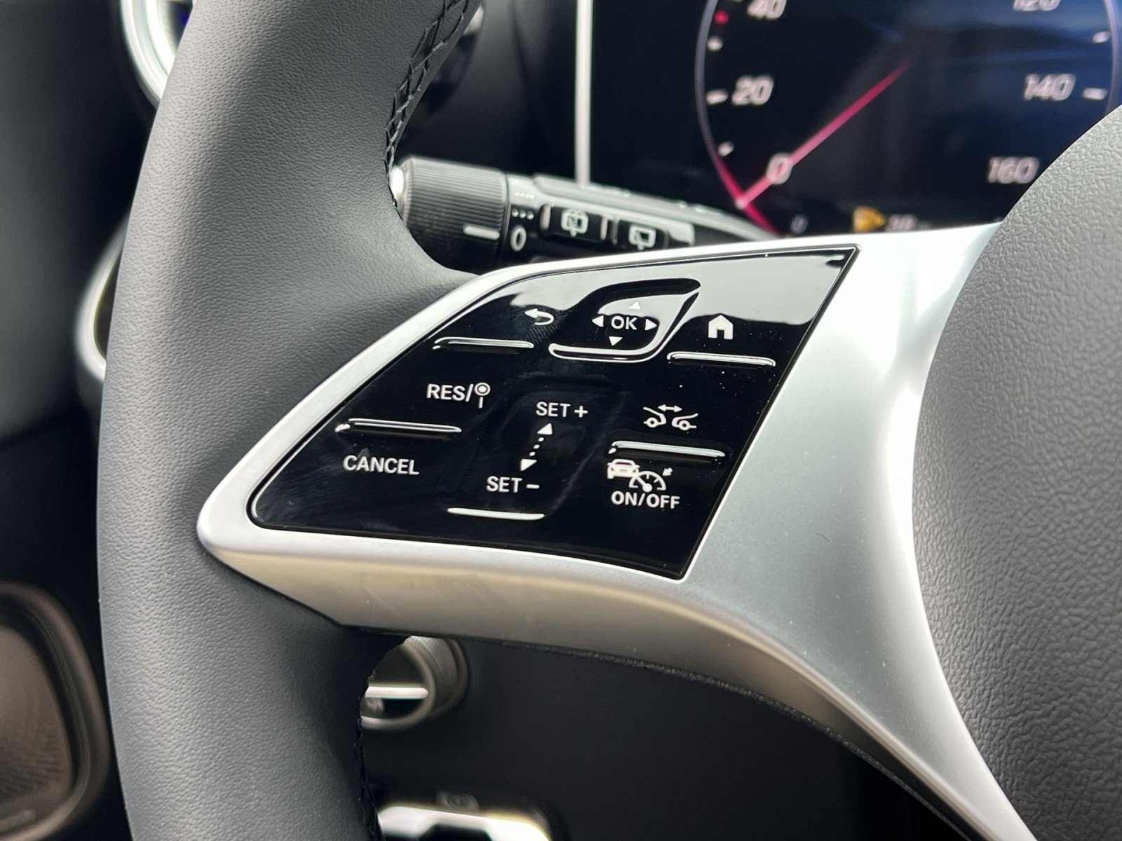 New 2026 Mercedes-Benz GLC 300 4MATIC image 30