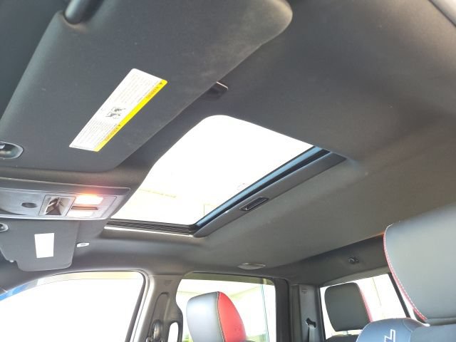 Used 2018 RAM 1500 Rebel w/ Luxury Group AWD/4WD image 7