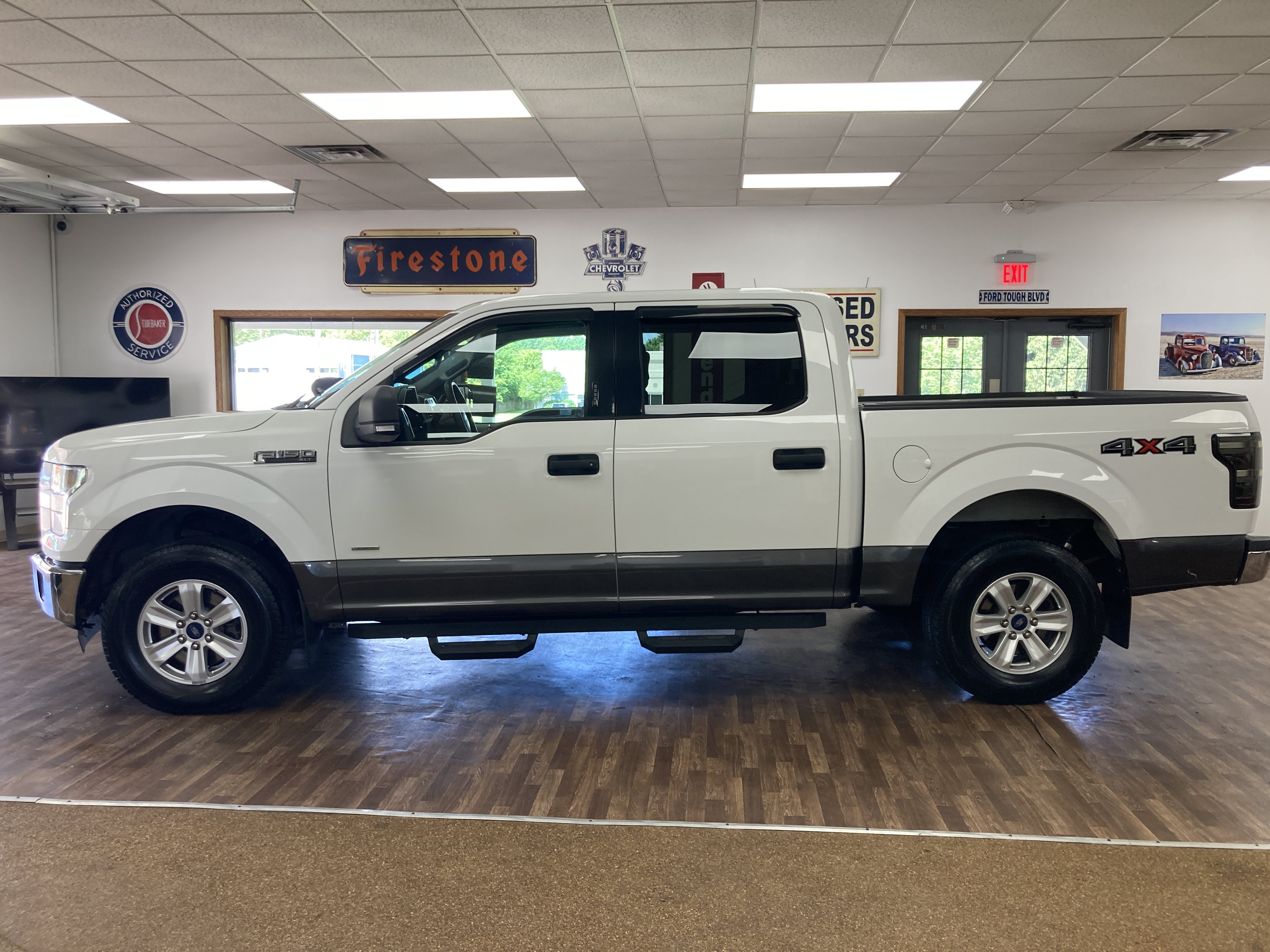 Used 2016 Ford F150 XLT w/ Equipment Group 301A Mid AWD/4WD image 2