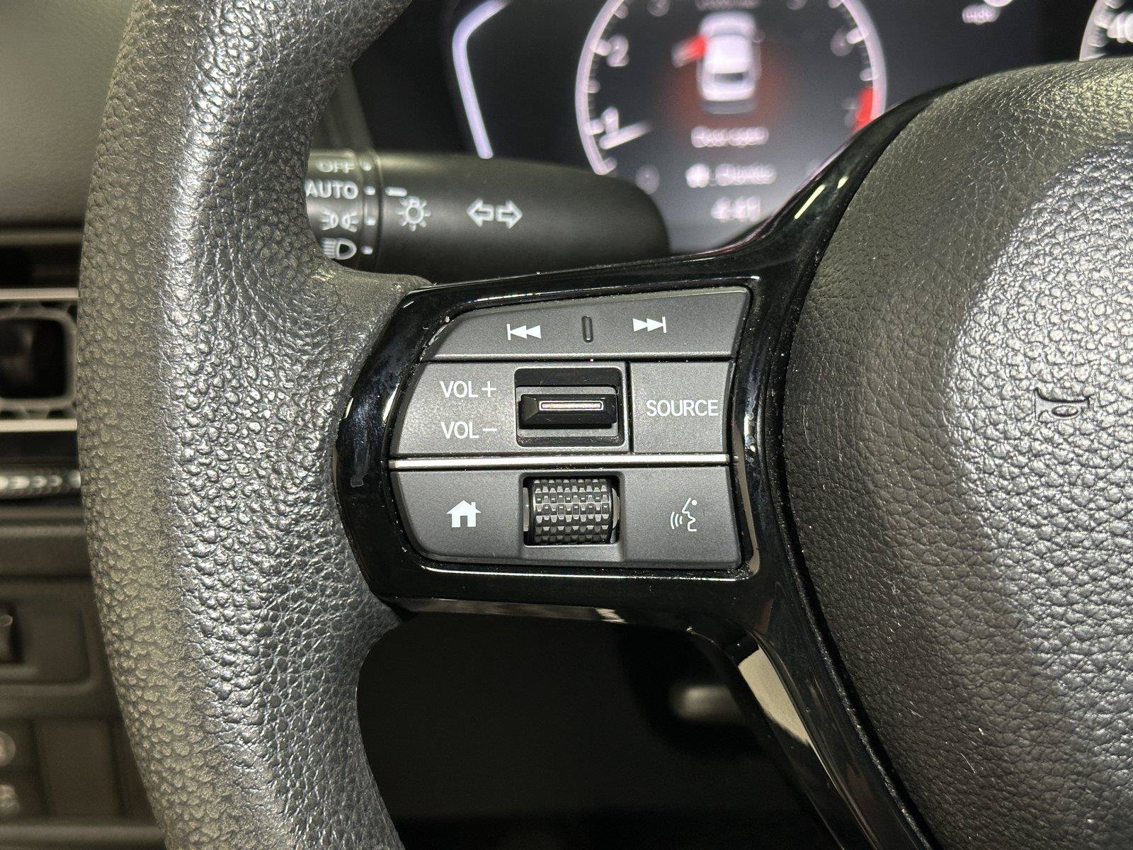 Used 2022 Honda Civic LX image 24