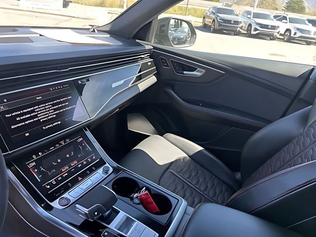 Used 2024 Audi RS Q8 AWD/4WD image 30