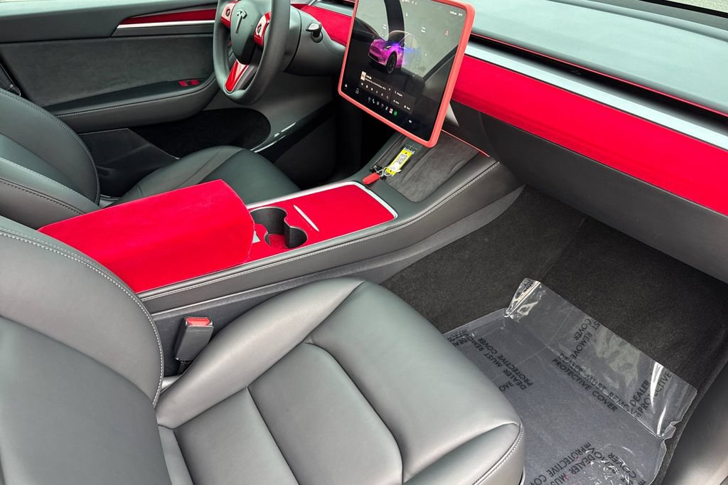 Used 2025 Tesla Model Y Long Range RWD image 14