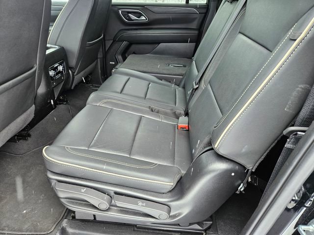 Used 2024 GMC Yukon XL SLT image 11