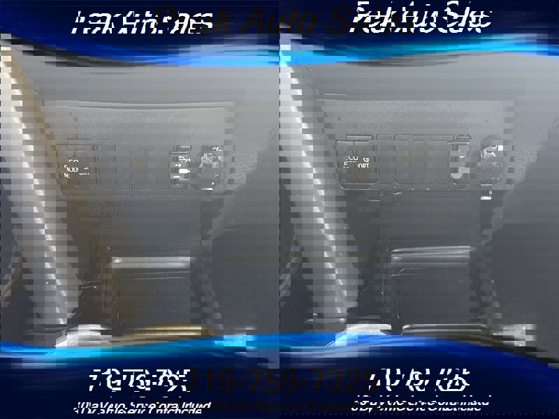 Used 2015 Toyota RAV4 LE image 20