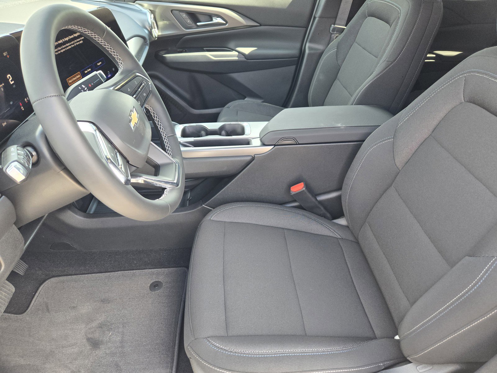 New 2026 Chevrolet Equinox EV LT w/ Comfort Package image 9