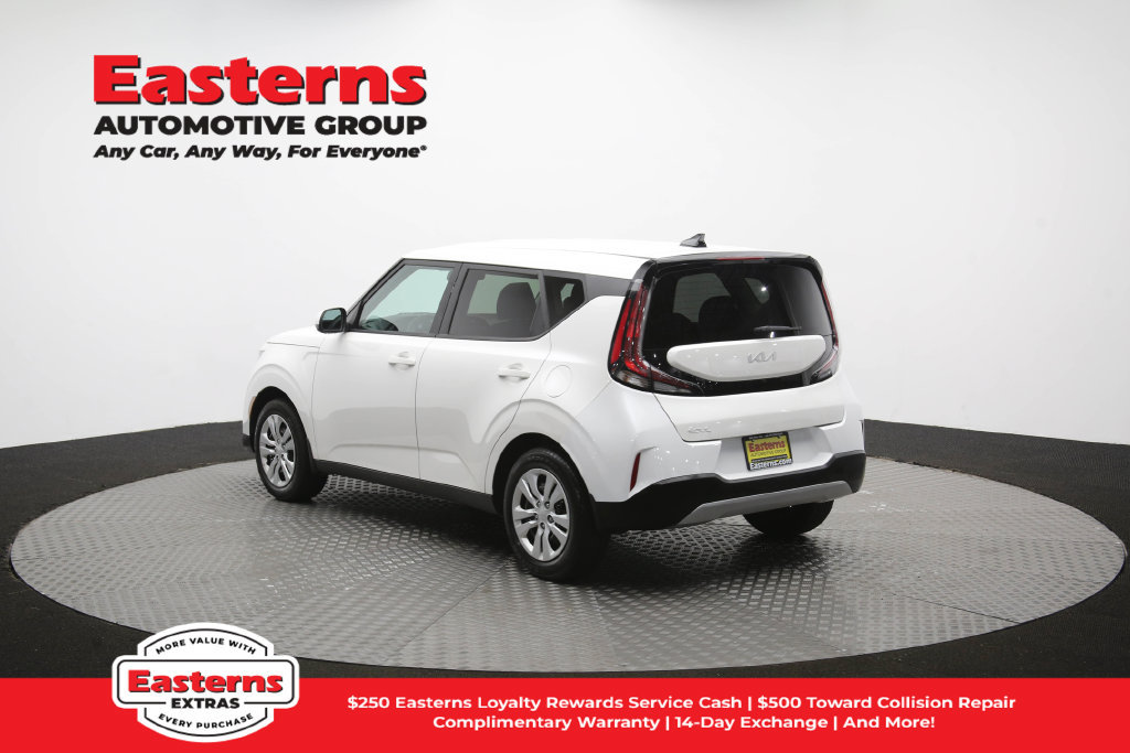 Used 2023 Kia Soul LX FWD image 63