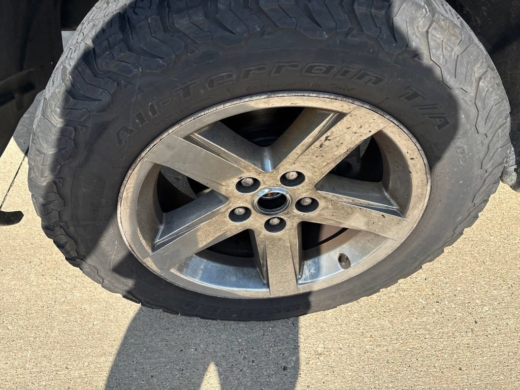 Used 2017 RAM 1500 Express AWD/4WD image 10