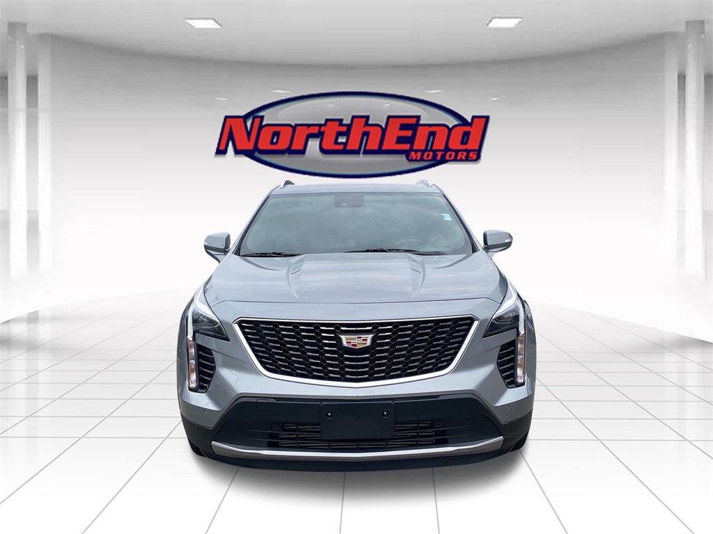 Used 2023 Cadillac XT4 Premium Luxury w/ Cold Weather Package image 2