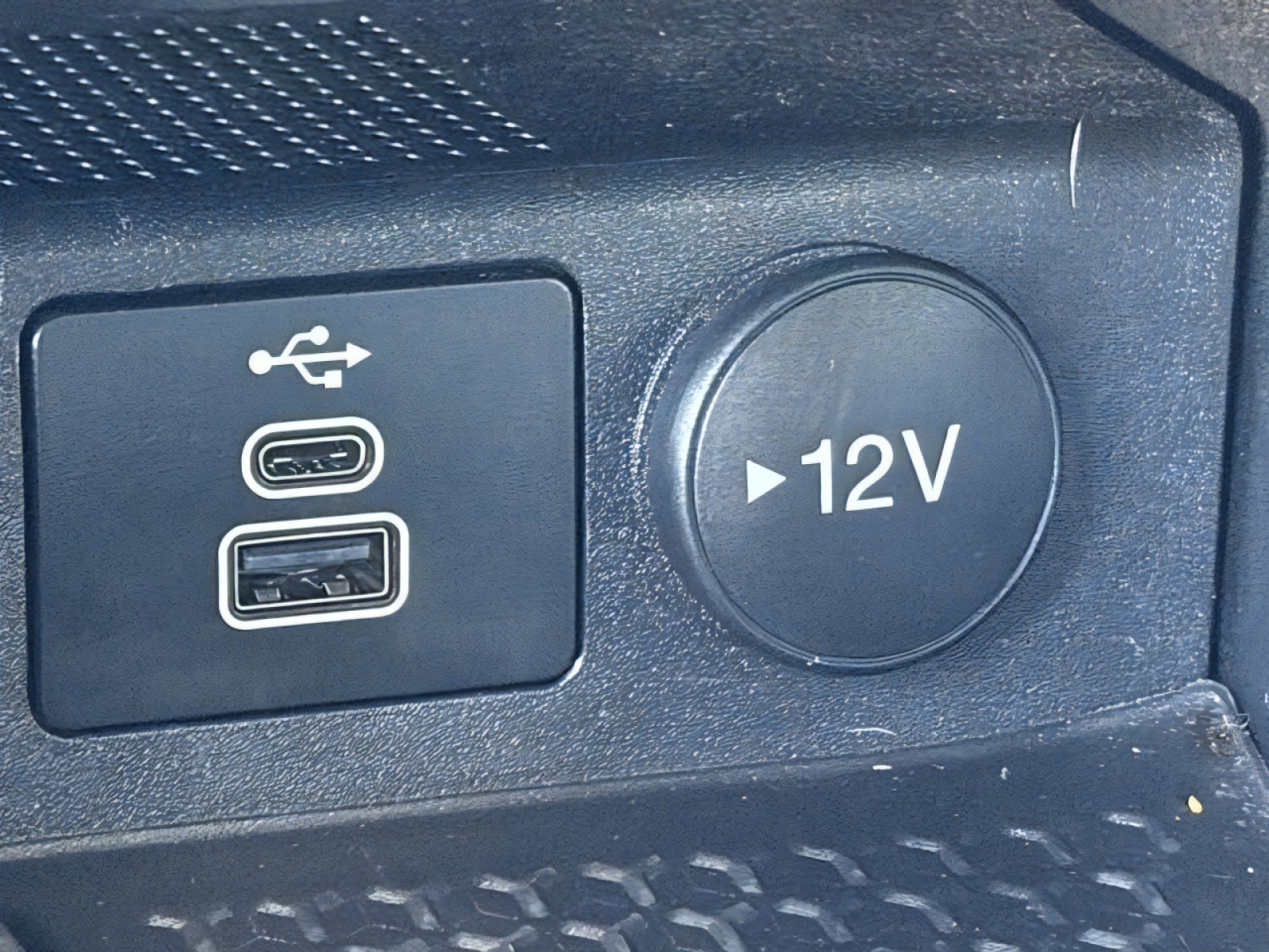 Used 2023 Ford Bronco Sport Outer Banks w/ Tech Package AWD/4WD image 29