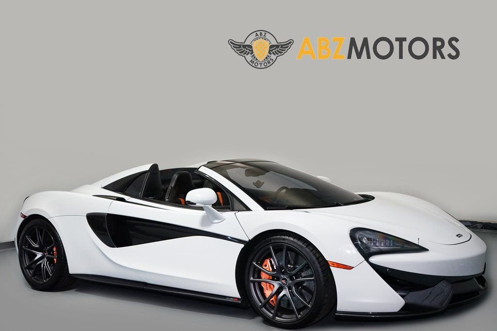 Used 2018 McLaren 570S Spider image 1