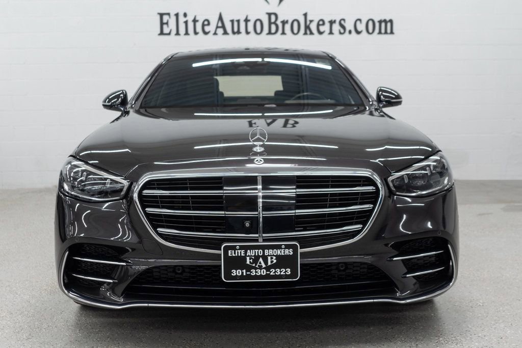 Used 2022 Mercedes-Benz S 500 4MATIC w/ AMG Line Package image 3