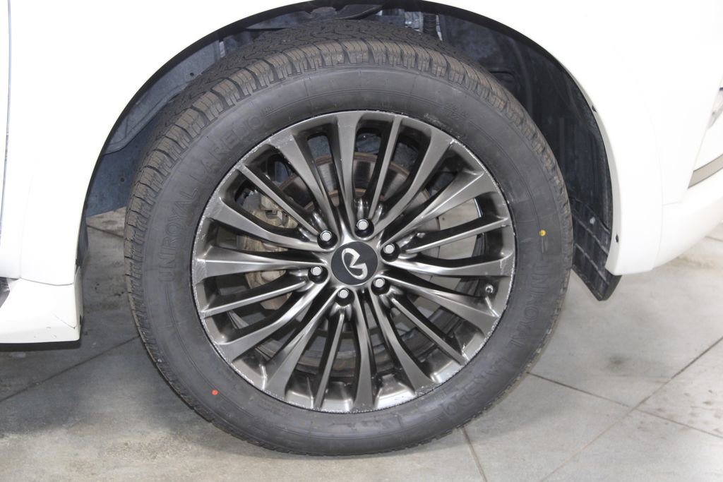 Used 2023 INFINITI QX80 Premium Select w/ Cargo Package image 12