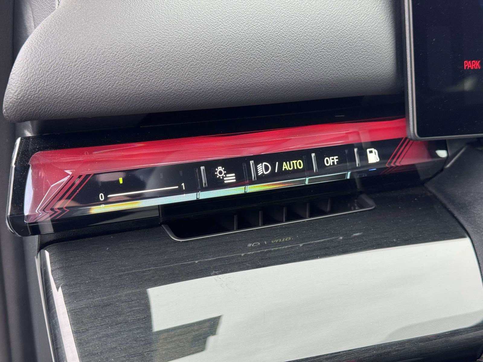 Used 2026 BMW M5 Touring w/ M Driver's Package image 35