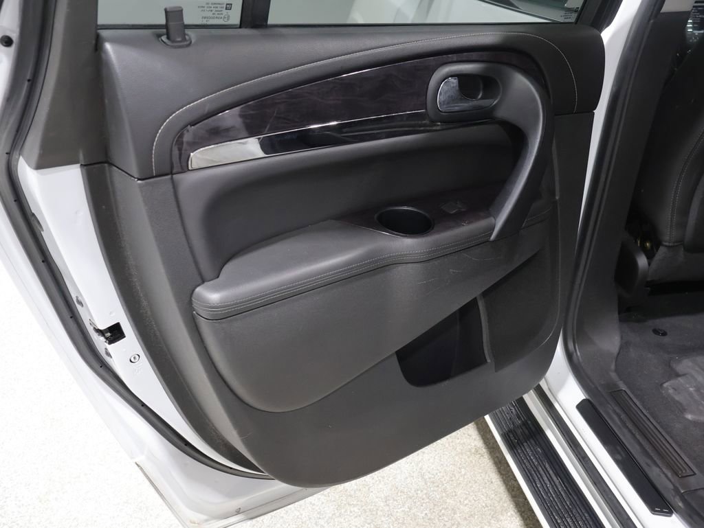 Used 2016 Buick Enclave Leather image 21