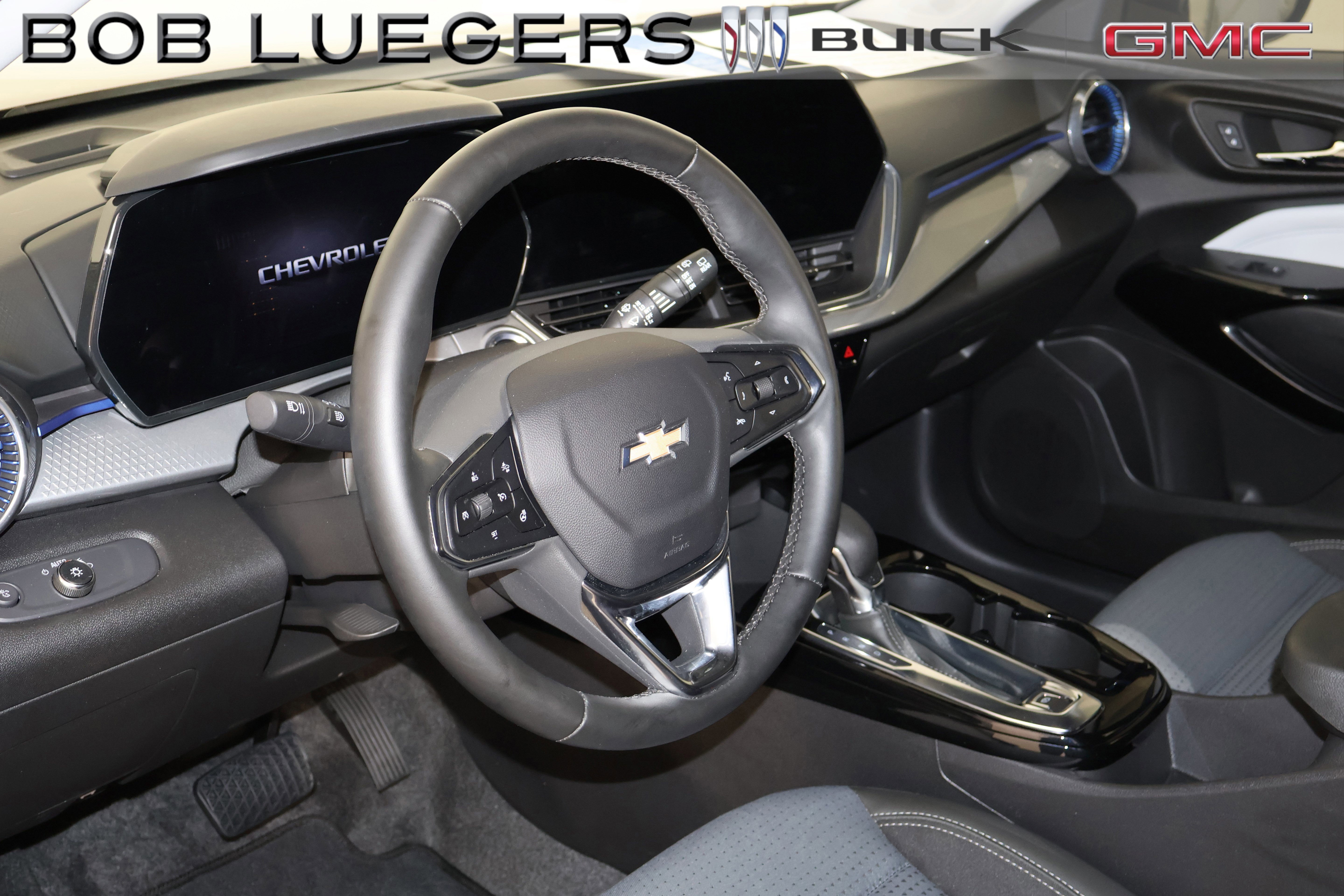 Certified 2024 Chevrolet Trax LT w/ LT Convenience Package FWD image 9