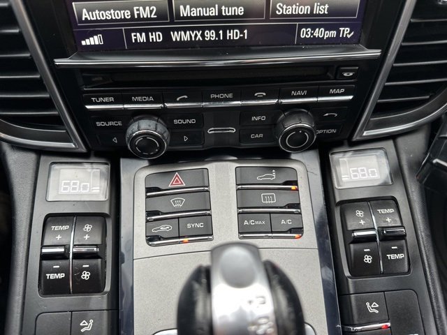 Used 2015 Porsche Panamera 4S Executive image 34