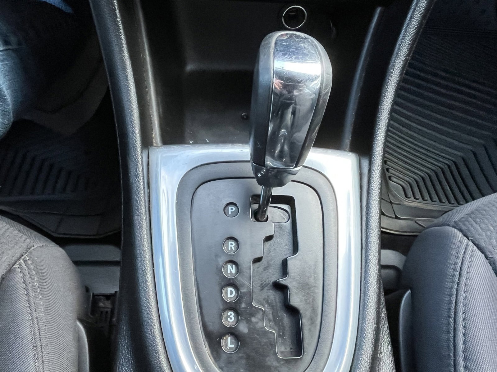 Used 2014 Chrysler 200 LX image 13