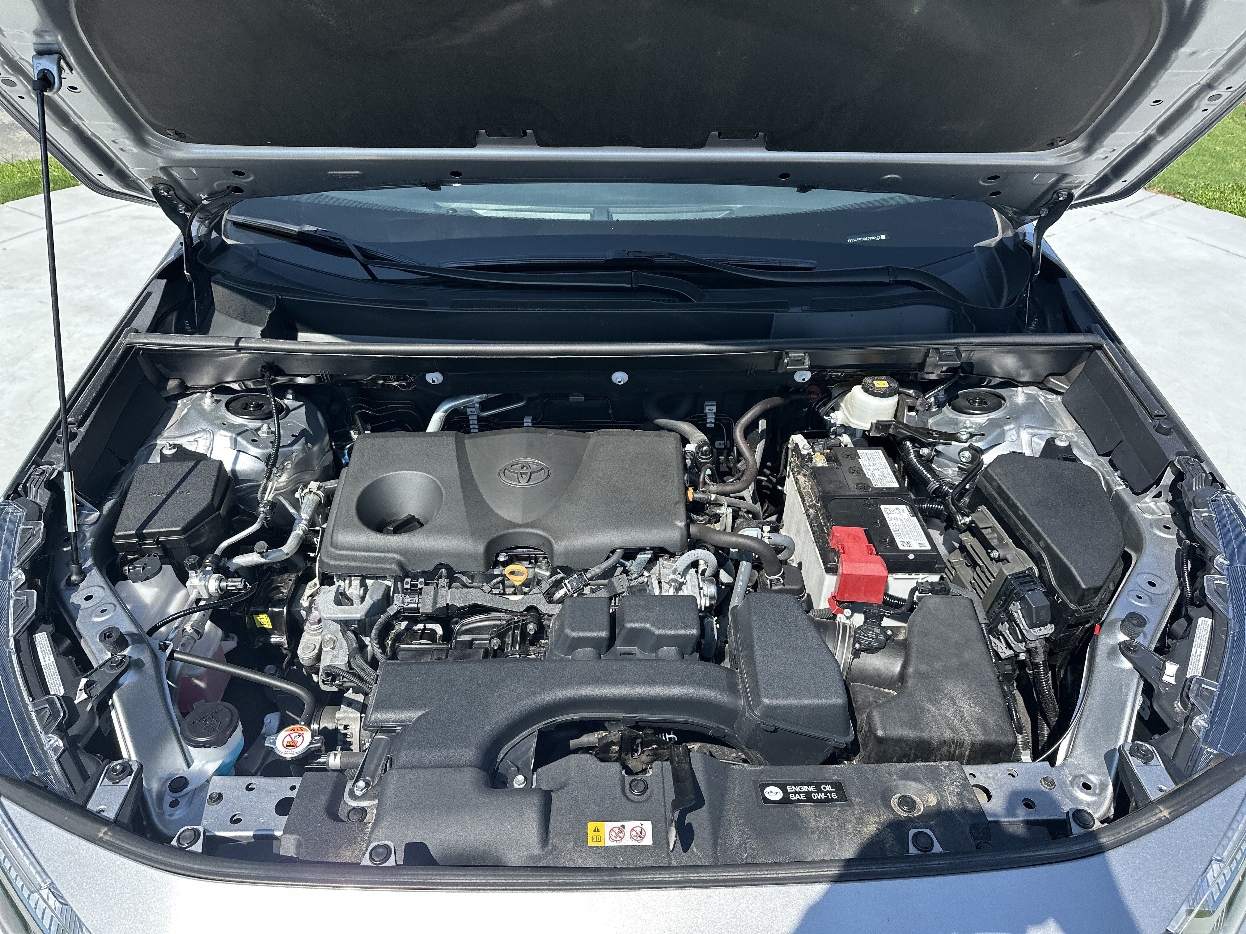 Used 2025 Toyota RAV4 XLE Premium w/ Weather Package FWD image 34