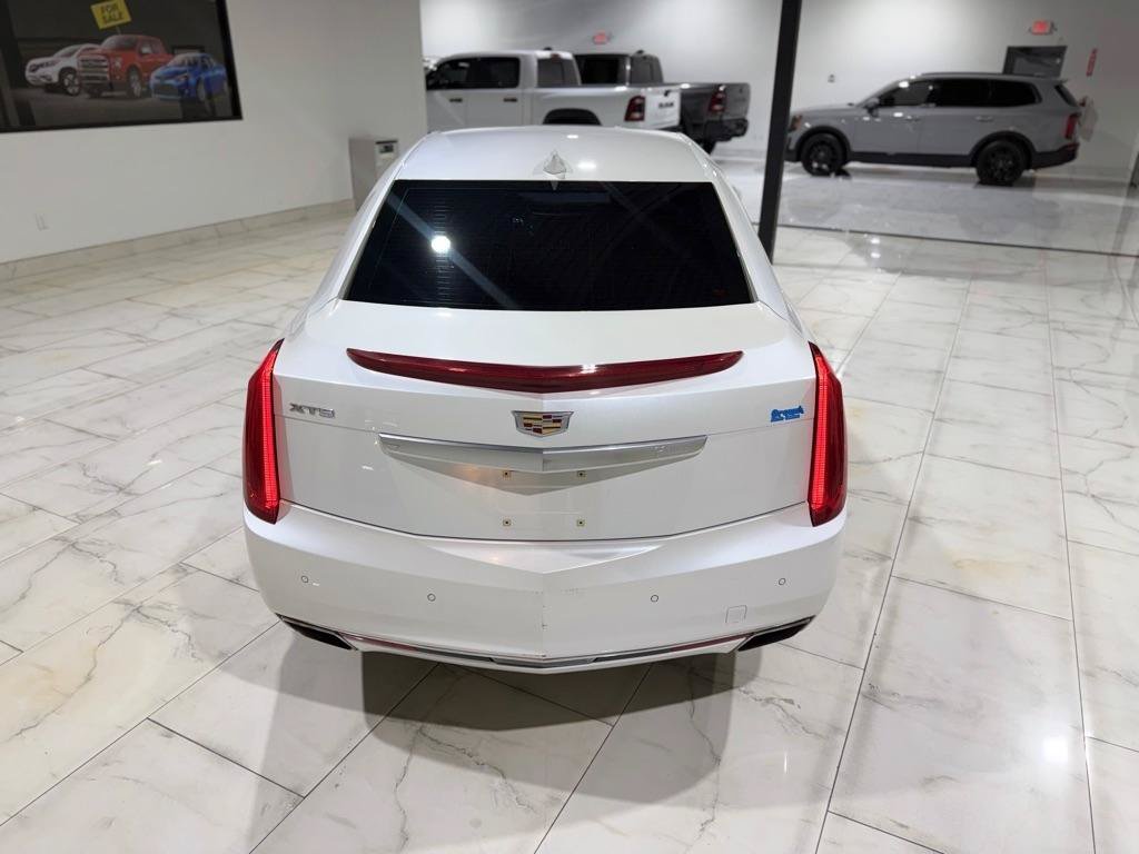 Used 2016 Cadillac XTS Luxury w/ Driver Awareness Package FWD image 9