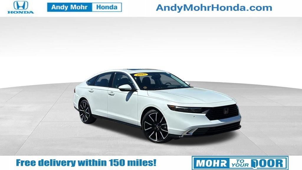 Used 2025 Honda Accord Touring image 1