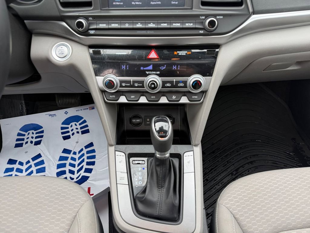 Used 2020 Hyundai Elantra Value Edition w/ Winter Weather Package image 11