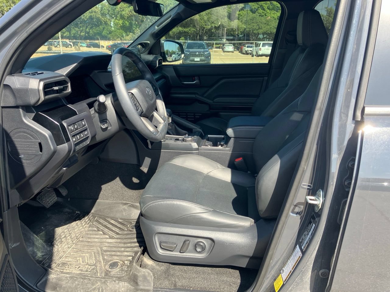 Used 2025 Toyota 4Runner Limited RWD image 7