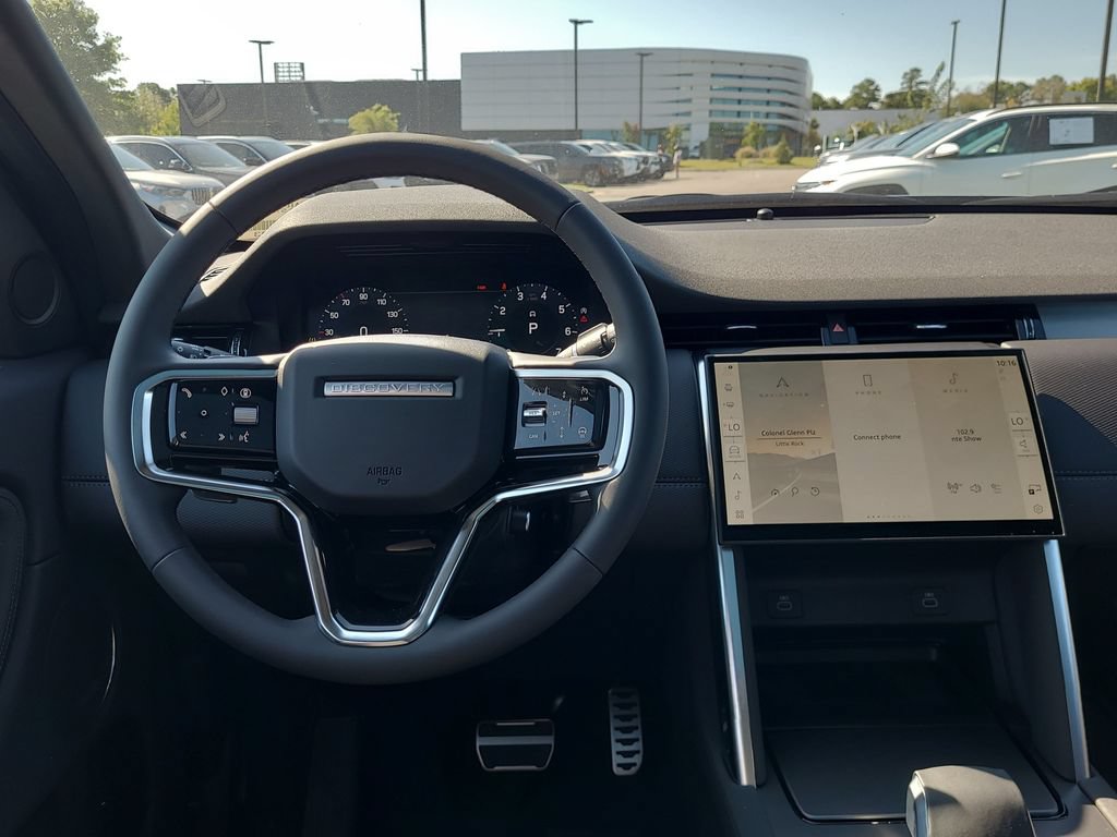 New 2026 Land Rover Discovery Sport Landmark AWD/4WD image 4