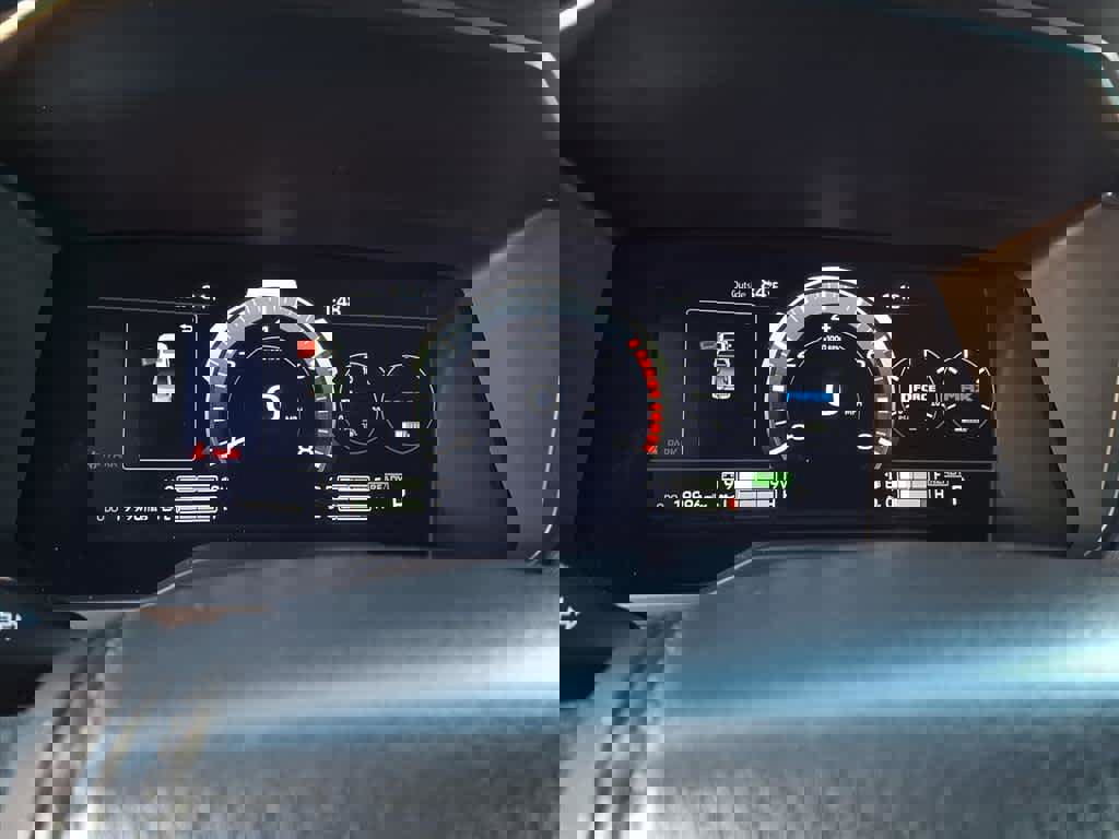 Used 2025 Toyota Tundra Platinum image 11